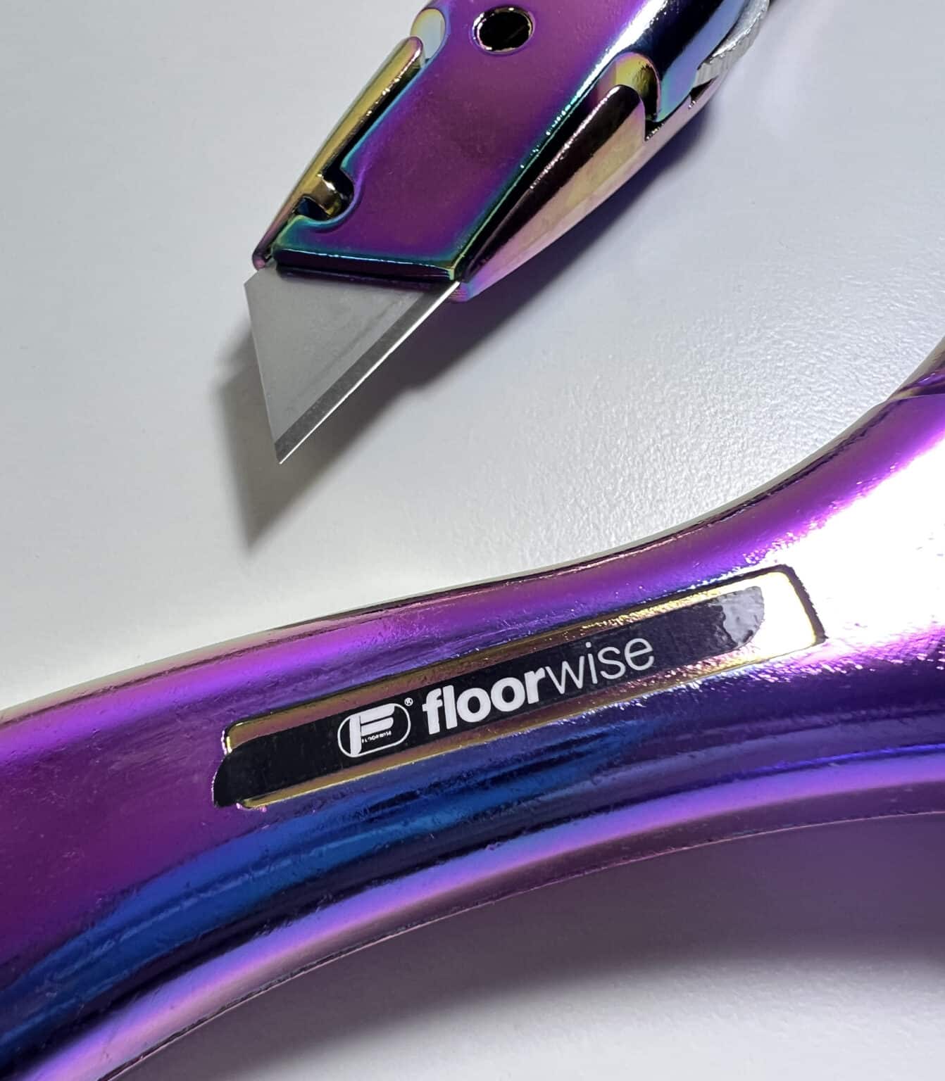 Floorwise has released a limitededition Dolphin knife to mark its 40th